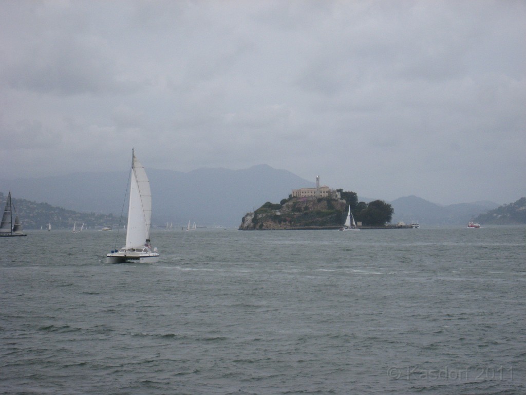 2011 Bay 2 Breakers Saturday 0420.JPG - I was able to participate in the 2011, 100th anniversary of the San Francisco Bay to Breakers 12K race. A great weekend for sight seeing and racing.